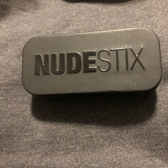 Nudestix- mini nude metallic eye kit - Picture 4 of 6